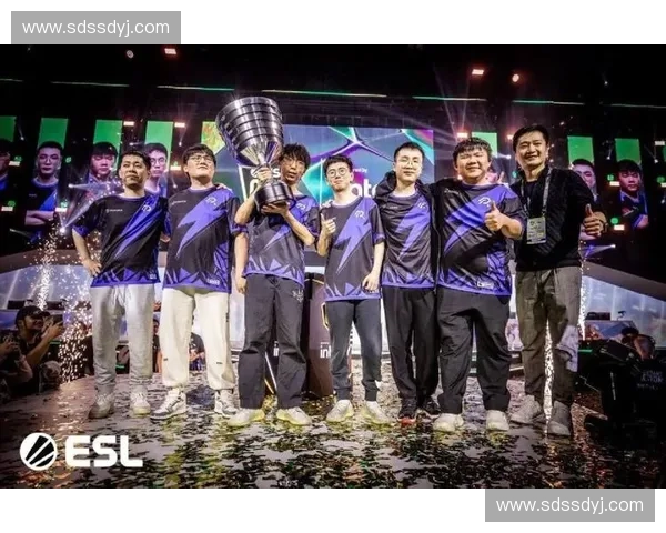 《Dota2电竞赛事新纪元开启 聚焦全球顶尖战队与超凡竞技表现》